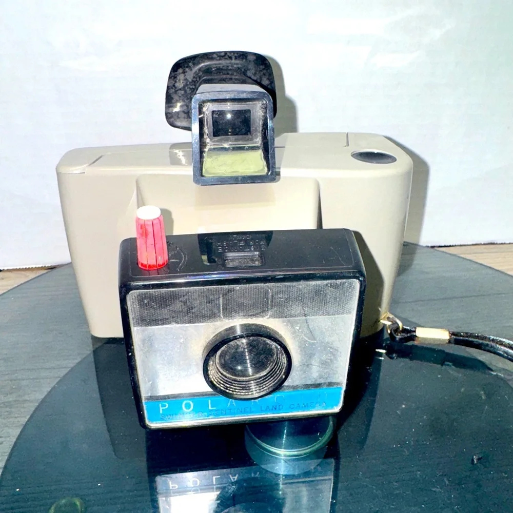 VINTAGE POLAROID Swinger Sentinel Land Camera Model 15 Film Photography